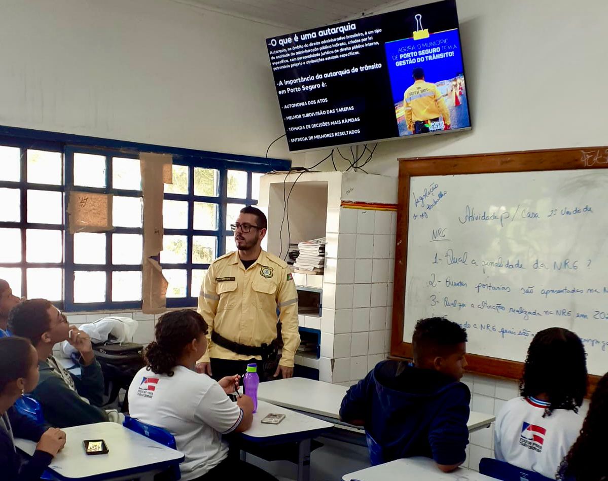 MAIO AMARELO: Portran promove ciclo de palestras sobre o trânsito. 36