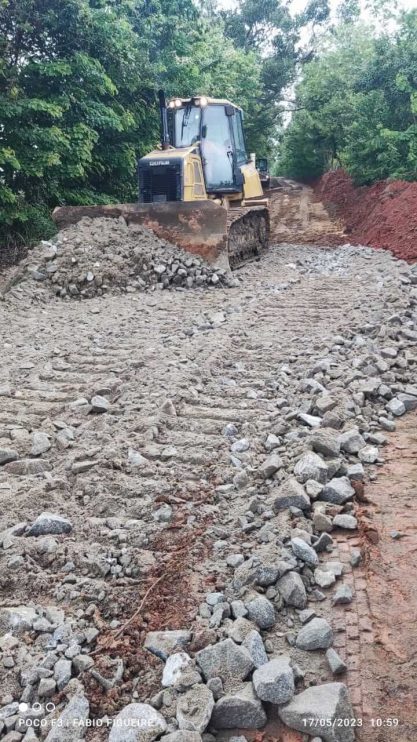 Estradas vicinais continuam recebendo especial atenção da gestão municipal 17