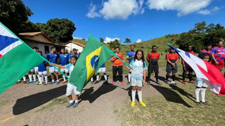 Rodada de abertura da 1ª Copa Carlitão de Futebol movimenta o distrito de União Baiana em Itagimirim 13