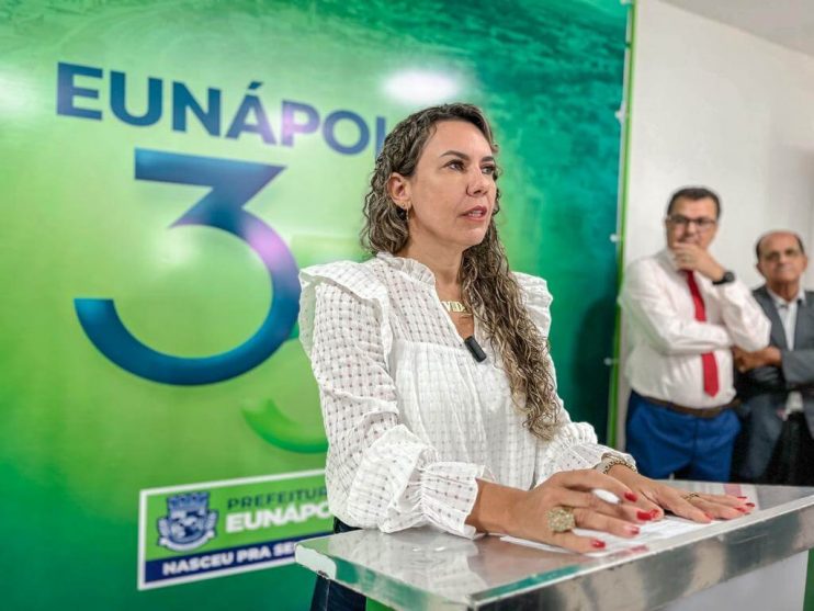 Eunápolis: prefeita Cordélia Torres anuncia 15 dias de festejos juninos em 2023 9