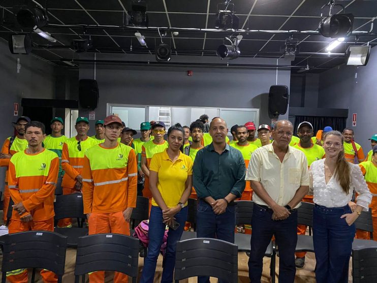 Prefeitura de Eunápolis promove palestra sobre segurança no trabalho para profissionais da limpeza 7