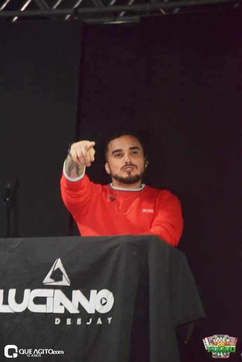 Eunápolis: Show de Nadson o Ferinha atrai multidão para abertura da Vila do Forró 2023 117