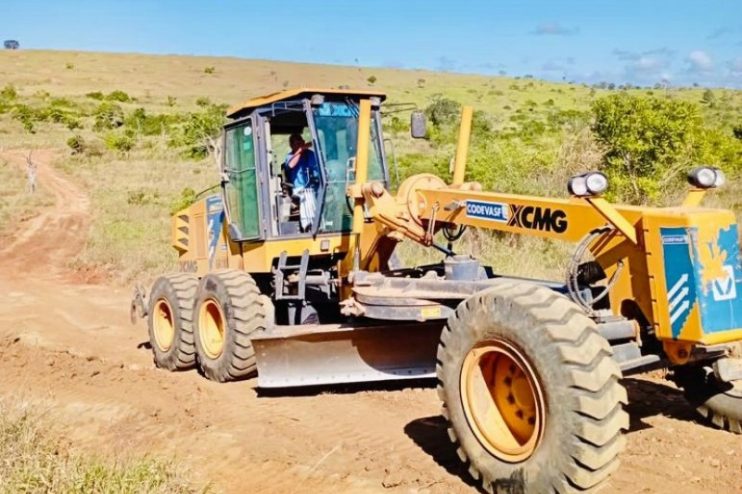 Governo de Itagimirim acaba de recuperar mais 20 km de estradas vicinais na zona rural do município 7