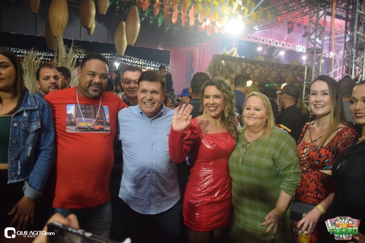 Eunápolis: Show de Nadson o Ferinha atrai multidão para abertura da Vila do Forró 2023 30