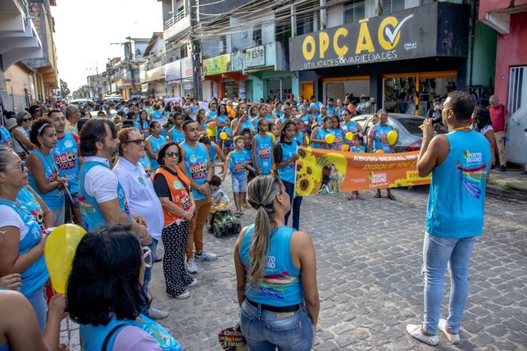 Maio Laranja: autoridades e estudantes participam de passeata no bairro Baianão 17