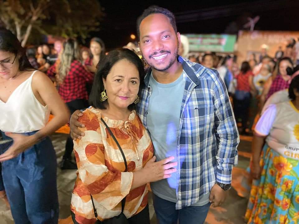 Prefeito de Itagimirim reinaugura quadra de esportes no distrito de União Baiana 29