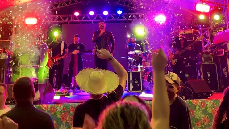 Tradição, alegria e muito forró na primeira noite do São João da União 13