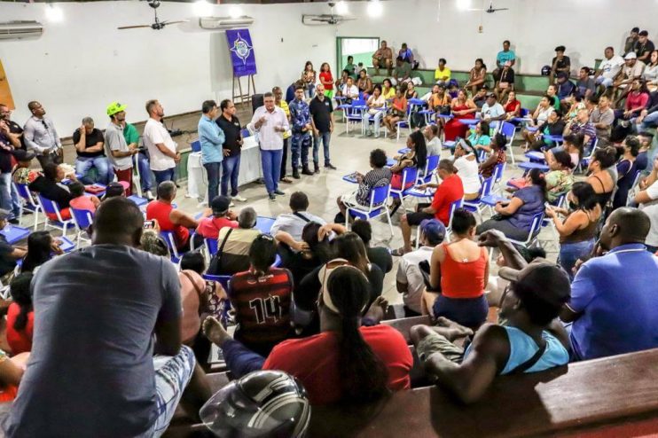 Prefeito Jânio Natal participa de reunião com ambulantes 20