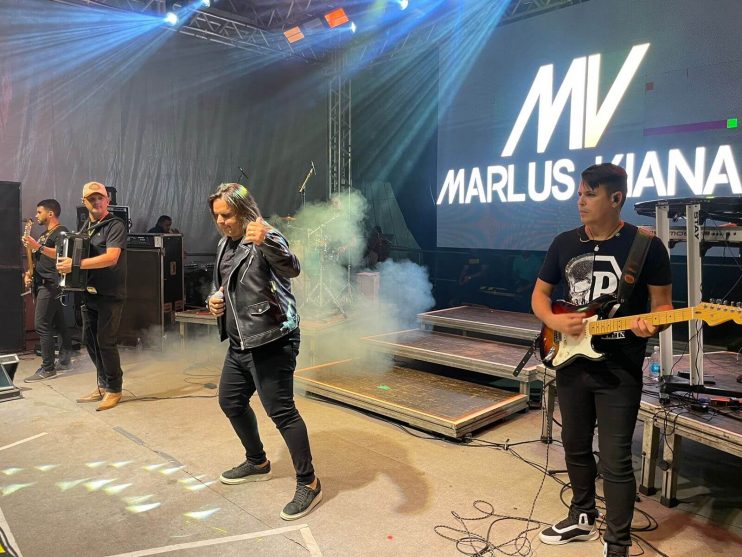 Ex-integrante da banda Calcinha Preta, Marlus Viana é destaque na quarta noite da Vila do Forró 14