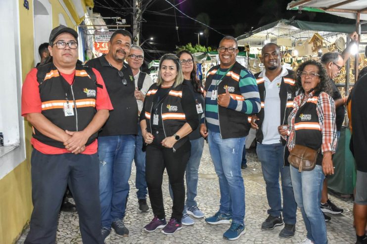 Naiara Azevedo reúne multidão na segunda noite do São João de Porto Seguro 13