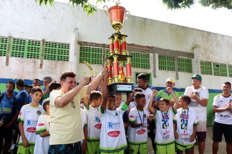 Prefeitura de Eunápolis comemora sucesso da Copa Bahia de Futebol de Base com mais de 1.400 atletas 11