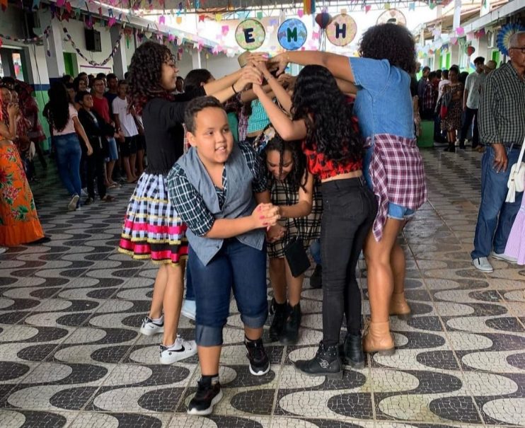 Festas juninas encerram o primeiro semestre letivo nas escolas municipais de Eunápolis 17