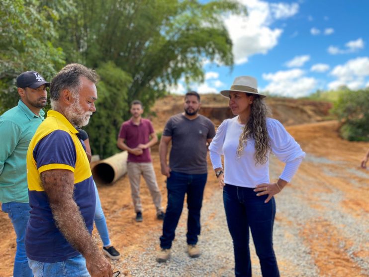 Prefeita Cordélia Torres vistoria construção de pontes na zona rural de Eunápolis 66