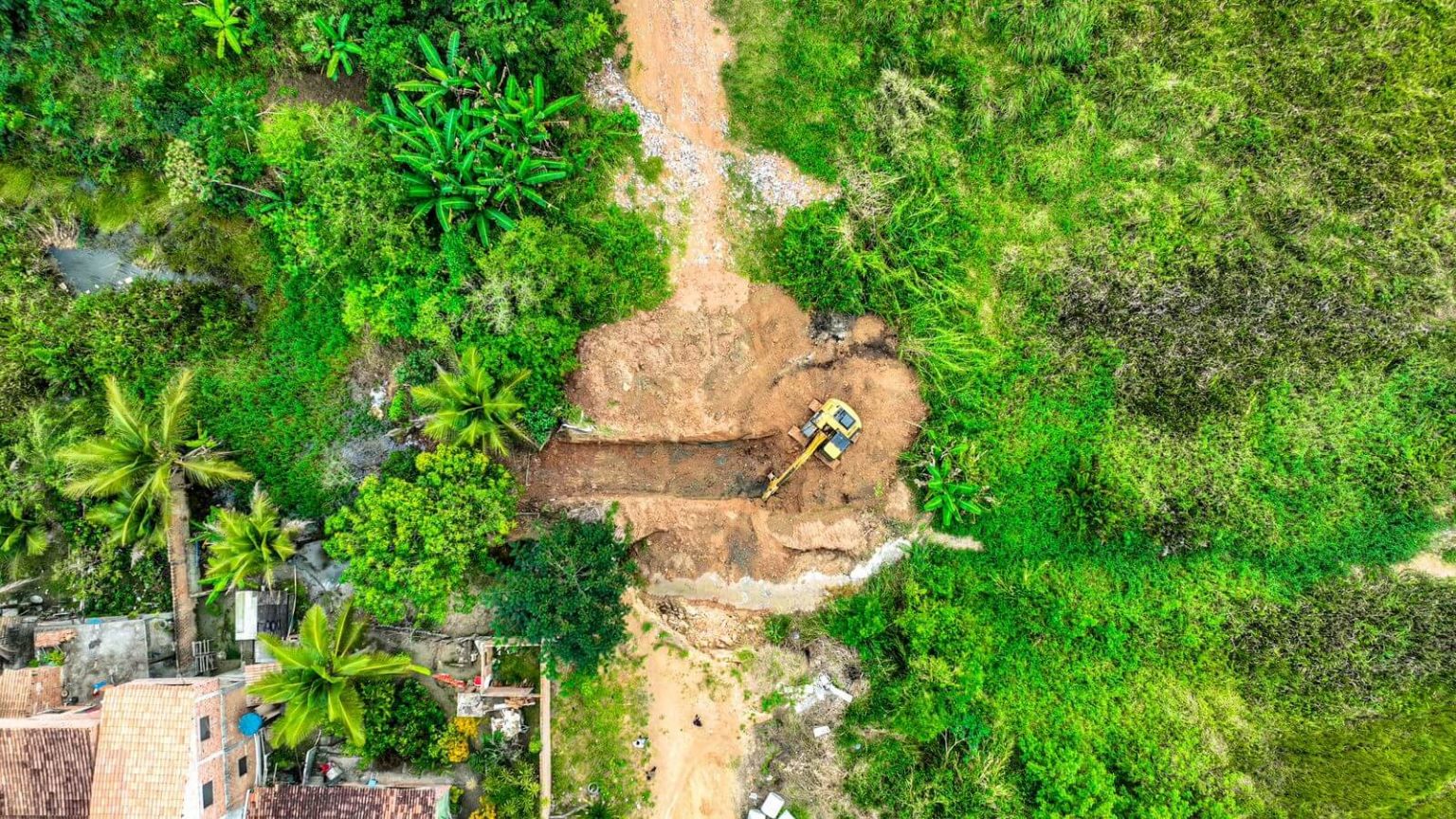 Prefeitura de Eunápolis segue com construção de pontes em áreas urbanas e rurais 6