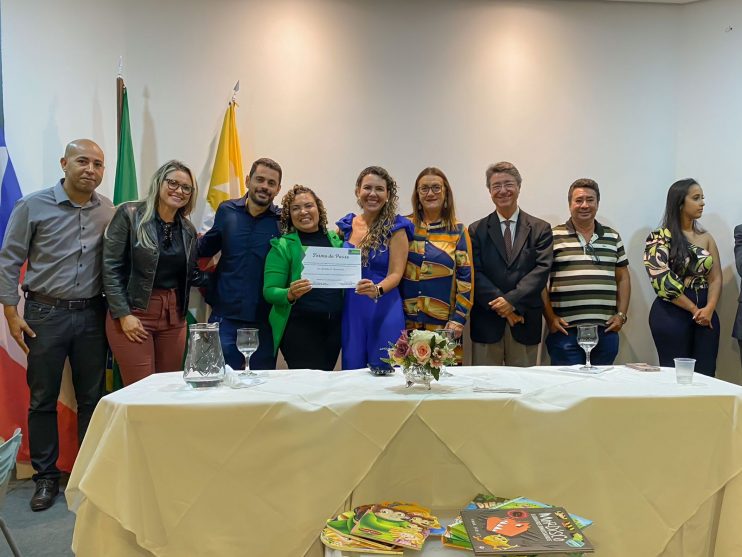 Prefeita Cordélia Torres empossa 56 novos diretores e vice-diretores da rede municipal de ensino 14