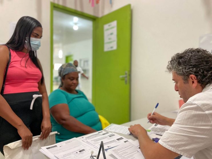 Mutirão promovido pela Prefeitura de Eunápolis beneficia centenas de cidadãos com serviços de saúde 10