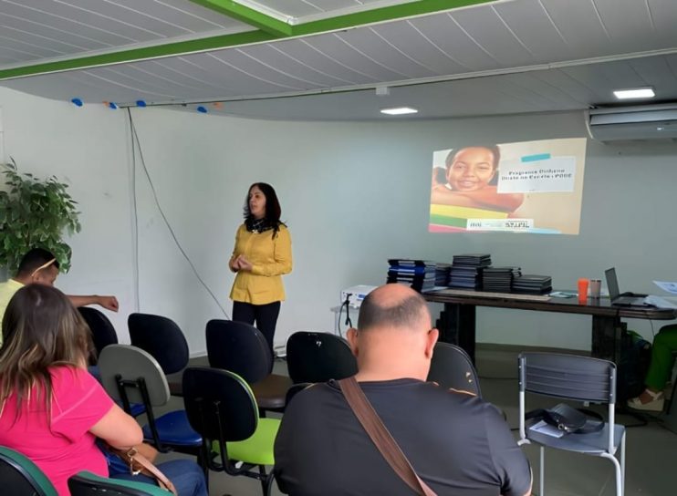 Eunápolis: diretores de escolas municipais se capacitam para potencializar o Programa Dinheiro Direto na Escola 12