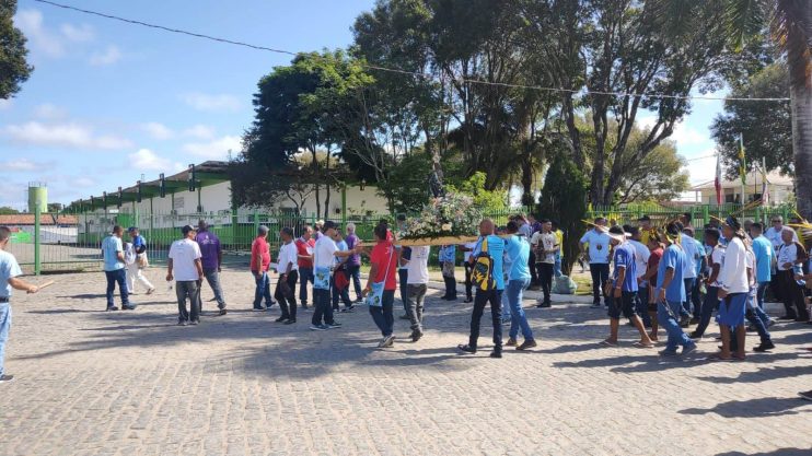 Prefeitura apoia Encontro Diocesano Terço dos Homens em Eunápolis 29