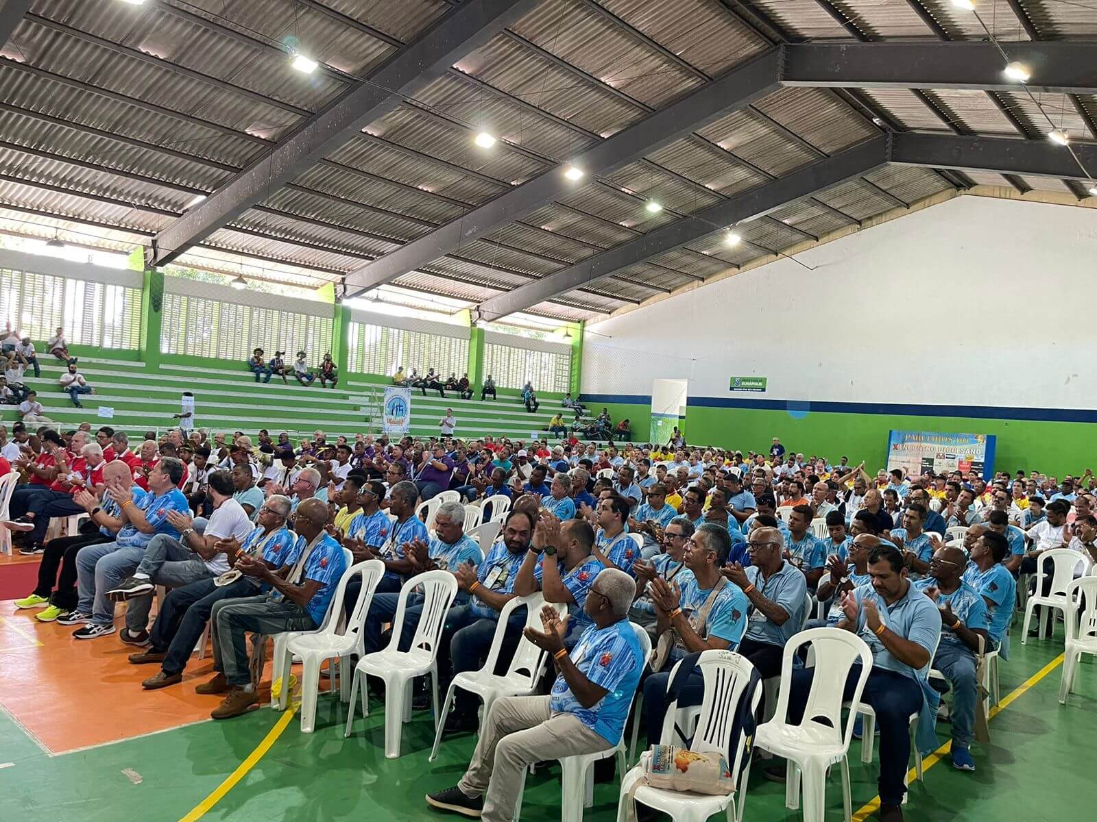 Prefeitura apoia Encontro Diocesano Terço dos Homens em Eunápolis 8