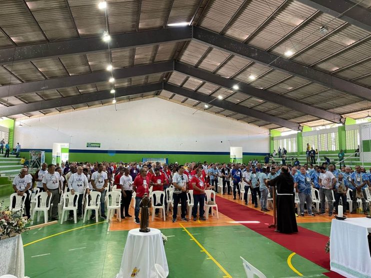 Prefeitura apoia Encontro Diocesano Terço dos Homens em Eunápolis 28