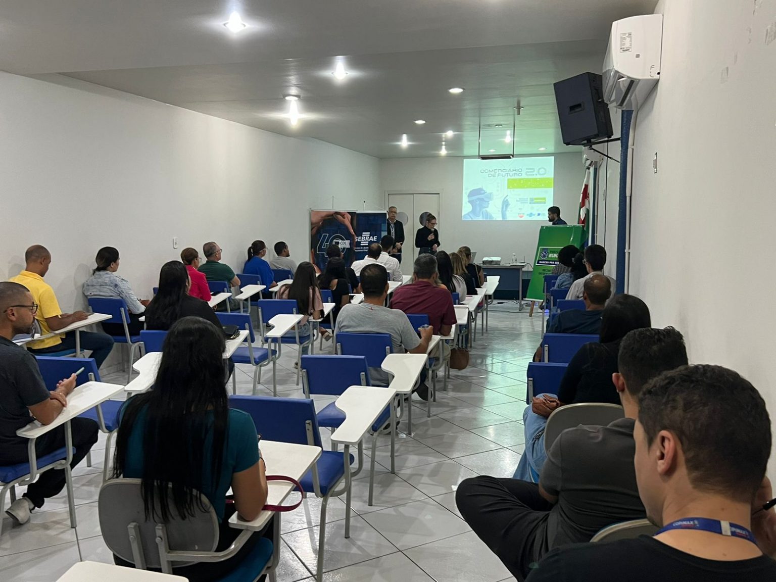Comerciário do Futuro 2.0: Prefeitura de Eunápolis reúne profissionais do comércio para treinamento relevante para o mercado Comerciário do Futuro 2.0: Prefeitura de Eunápolis reúne profissionais do comércio para treinamento relevante para o mercado 9