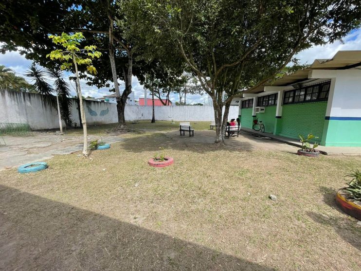 Equipe SOS atua na intensificação da limpeza dos espaços públicos urbanos de Eunápolis 11