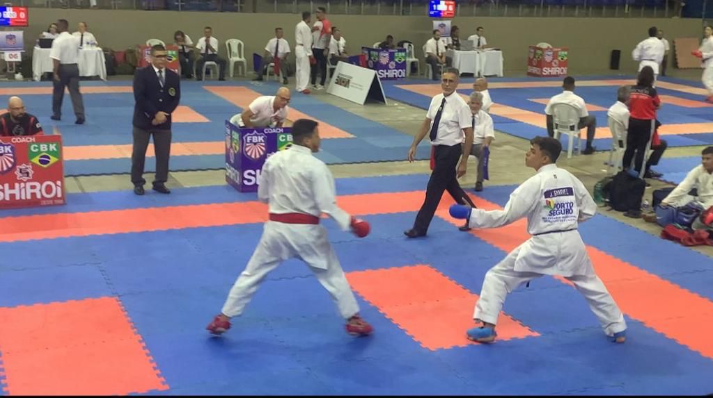 Porto Seguro é bicampeão baiano de karatê 5