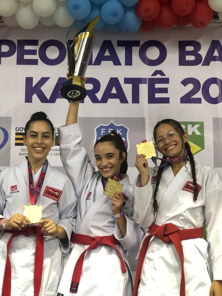 Porto Seguro é bicampeão baiano de karatê 6