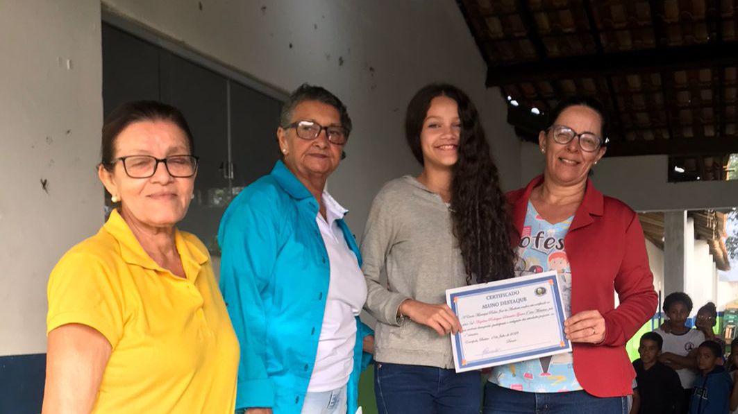 Eunápolis: escola promove evento especial para conceder certificados aos estudantes destaques 53