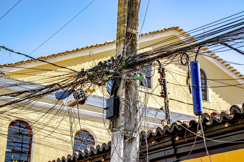 Passarela da Cultura ganha rede elétrica subterrânea 6