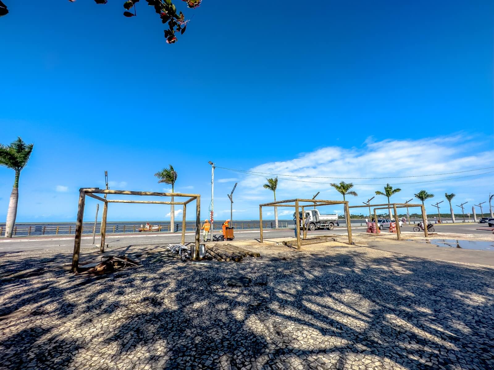 Barracas de drinks na Passarela da Cultura serão substituídas por quiosques em eucalipto 7