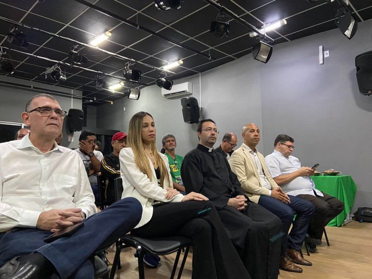 Prefeita sanciona leis que tornam Festa da Padroeira, Vila do Forró e Pedrão patrimônios culturais imateriais de Eunápolis 15