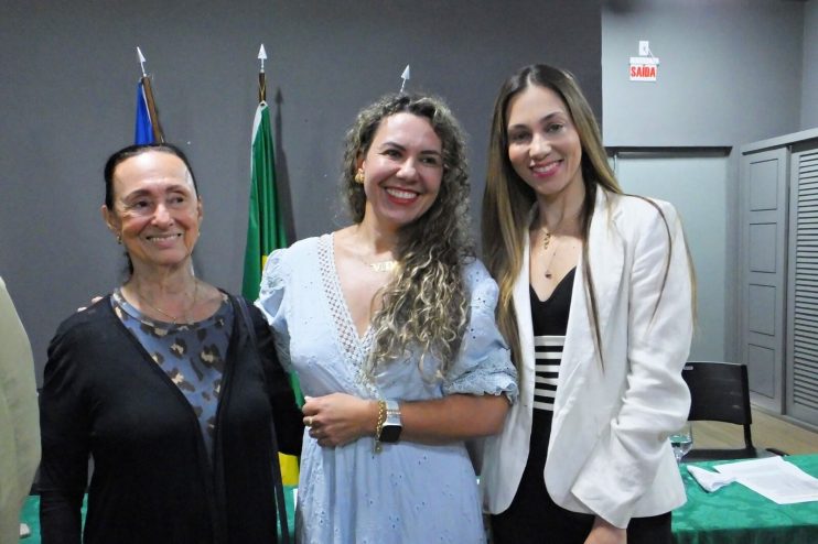 Prefeita sanciona leis que tornam Festa da Padroeira, Vila do Forró e Pedrão patrimônios culturais imateriais de Eunápolis 12