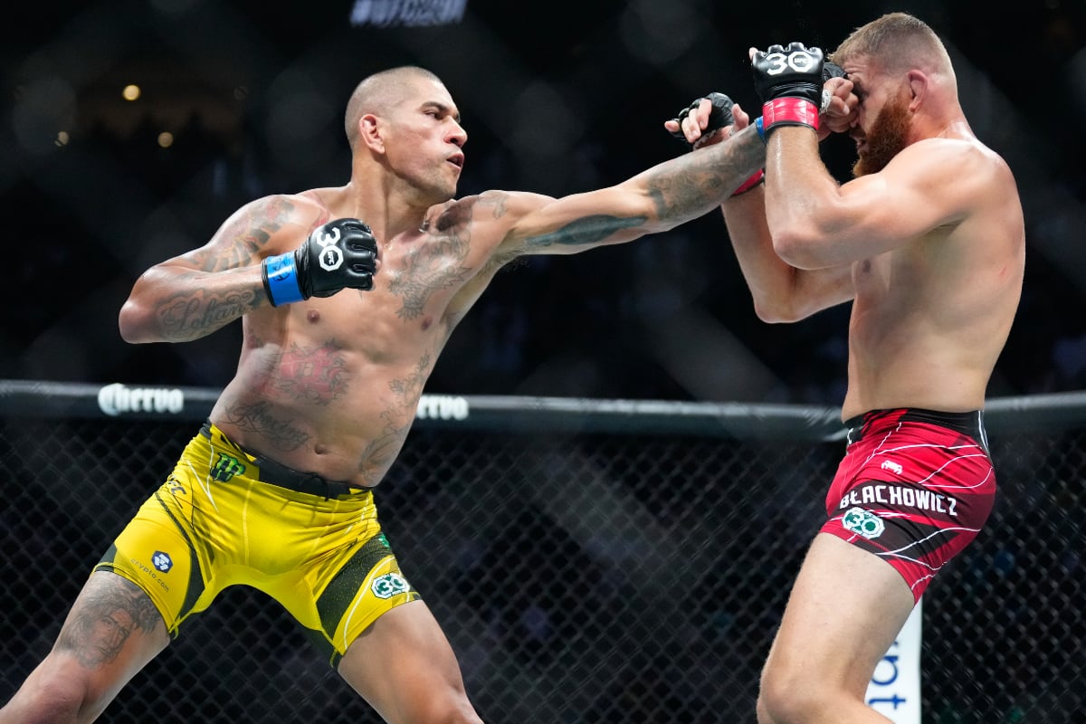 Em luta parelha, Alex Poatan vence na estreia com 93 kg e pede disputa de cinturão 1