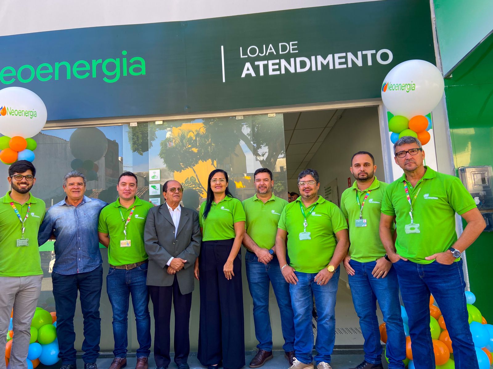 Prefeita Cordélia Torres se reúne com diretoria da Coelba após inauguração da nova loja da empresa em Eunápolis 58