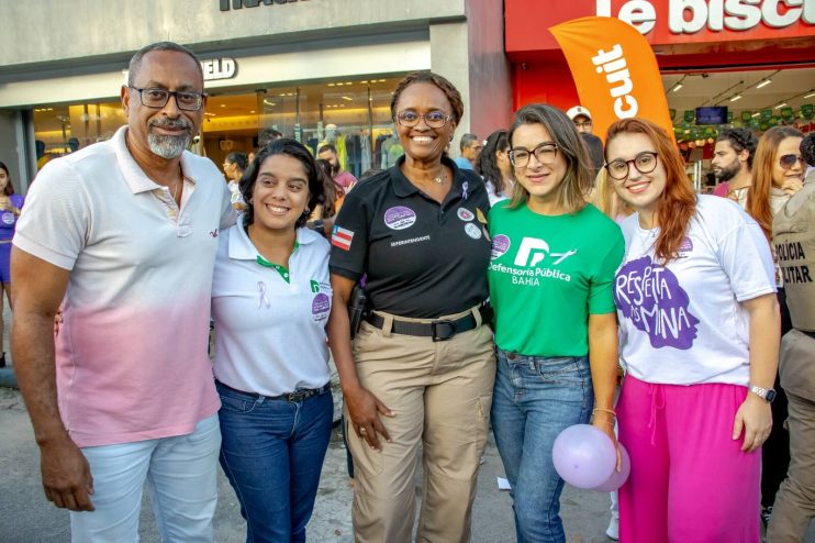 Agosto Lilás: Blitz em Porto Seguro alerta sobre violência contra mulheres 11