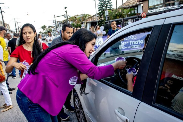 Agosto Lilás: Blitz em Porto Seguro alerta sobre violência contra mulheres 14