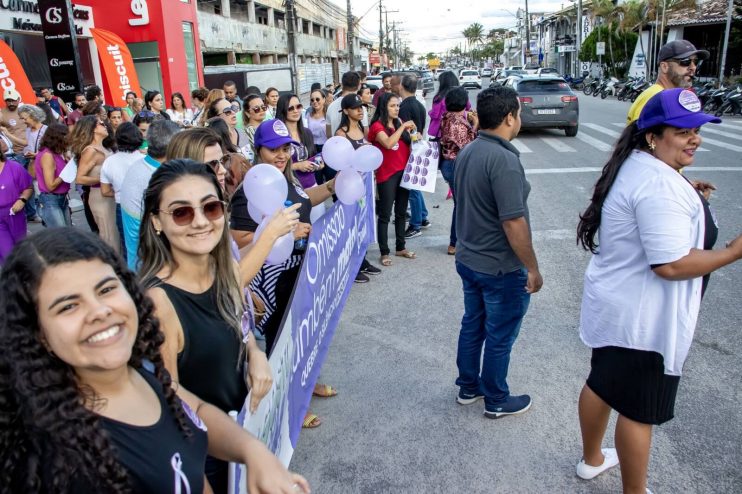 Agosto Lilás: Blitz em Porto Seguro alerta sobre violência contra mulheres 25