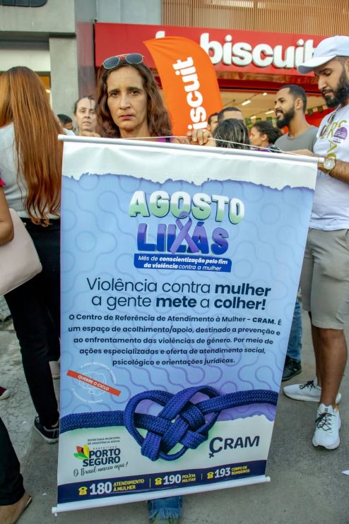 Agosto Lilás: Blitz em Porto Seguro alerta sobre violência contra mulheres 35