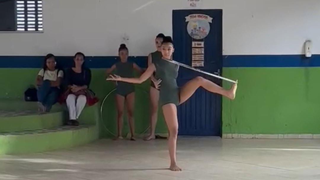 Escola do distrito da Colônia recebe belo espetáculo de ginástica rítmica 6