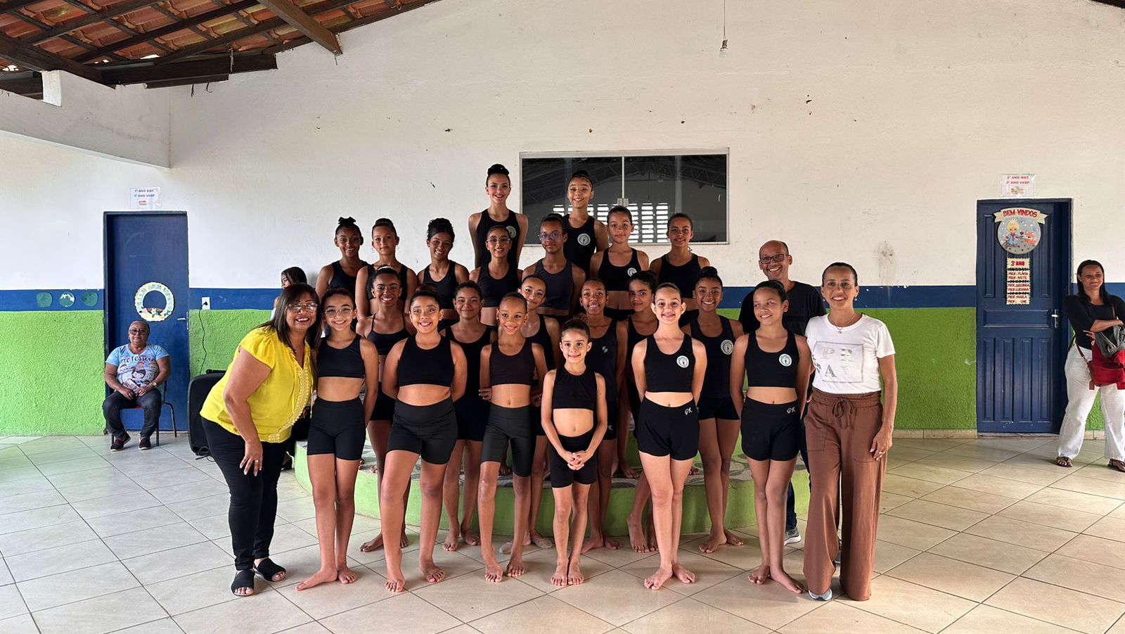 Escola do distrito da Colônia recebe belo espetáculo de ginástica rítmica 30