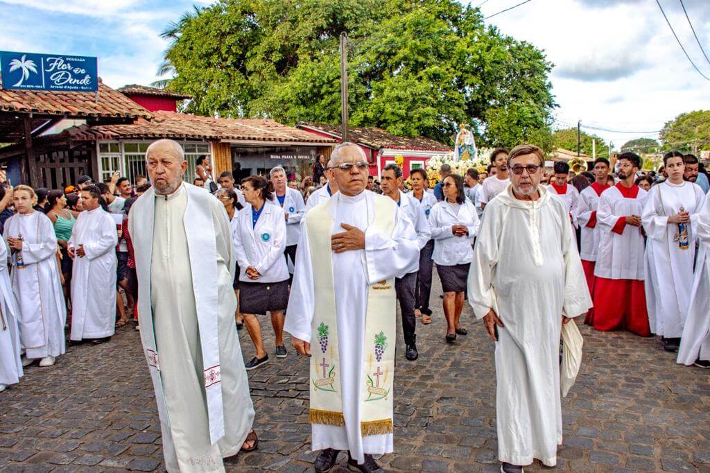 Fé e devoção reúnem multidão em honra a N. Srª d´Ajuda 18