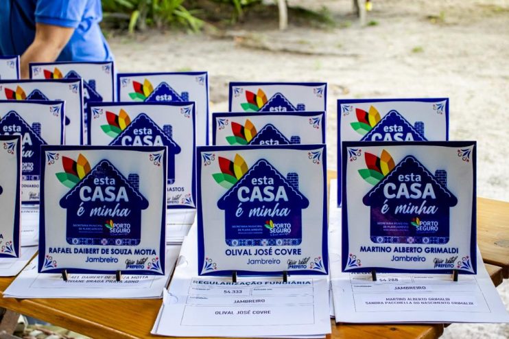 WhatsApp Image 2023-08-21 at 09.46.16 Prefeitura entrega 300 títulos de propriedades nos distritos de Caraíva, Nova Caraíva e Jambreiro 30