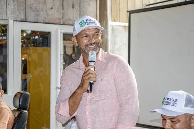 WhatsApp Image 2023-08-21 at 09.46.18 Prefeitura entrega 300 títulos de propriedades nos distritos de Caraíva, Nova Caraíva e Jambreiro 24