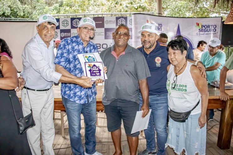 WhatsApp Image 2023-08-21 at 09.46.19 (3) Prefeitura entrega 300 títulos de propriedades nos distritos de Caraíva, Nova Caraíva e Jambreiro 16