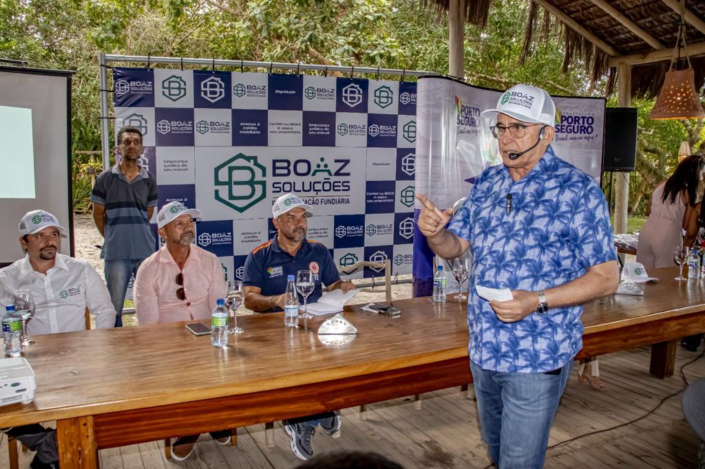 Prefeitura entrega 300 títulos de propriedades nos distritos de Caraíva, Nova Caraíva e Jambreiro 13