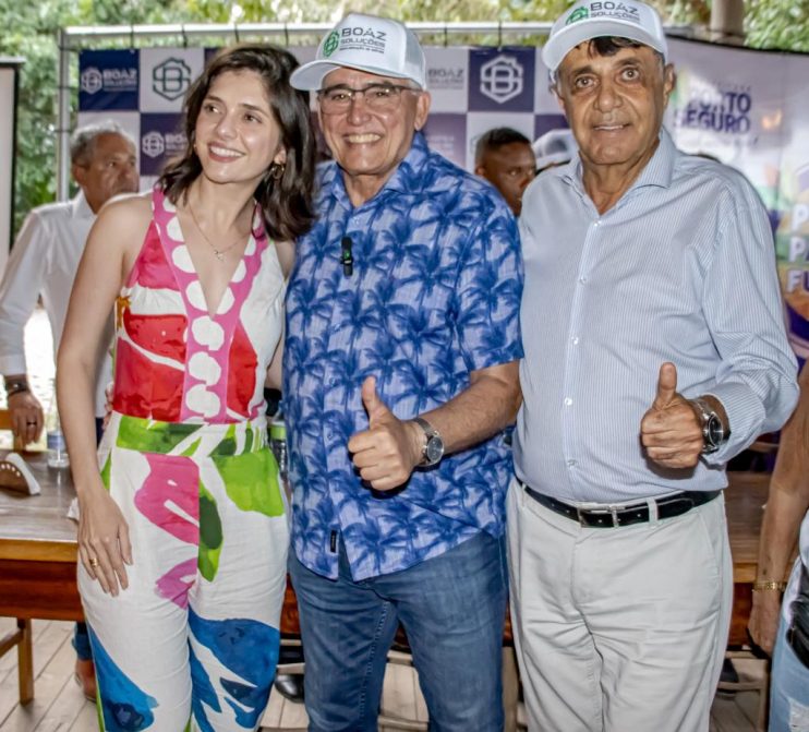 WhatsApp Image 2023-08-21 at 09.46.20 (1) Prefeitura entrega 300 títulos de propriedades nos distritos de Caraíva, Nova Caraíva e Jambreiro 14