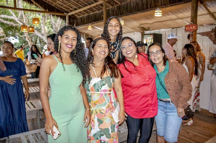 WhatsApp Image 2023-08-21 at 09.46.20 Prefeitura entrega 300 títulos de propriedades nos distritos de Caraíva, Nova Caraíva e Jambreiro 15