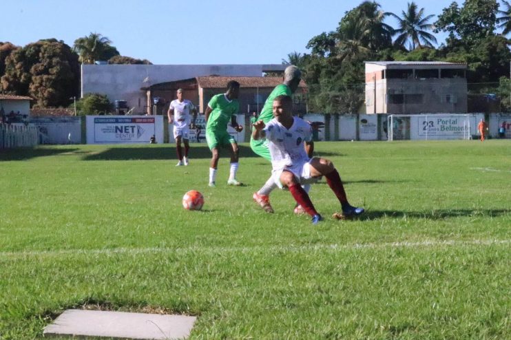 Porto Seguro empata com Belmonte e segue líder do grupo com 8 pontos 21