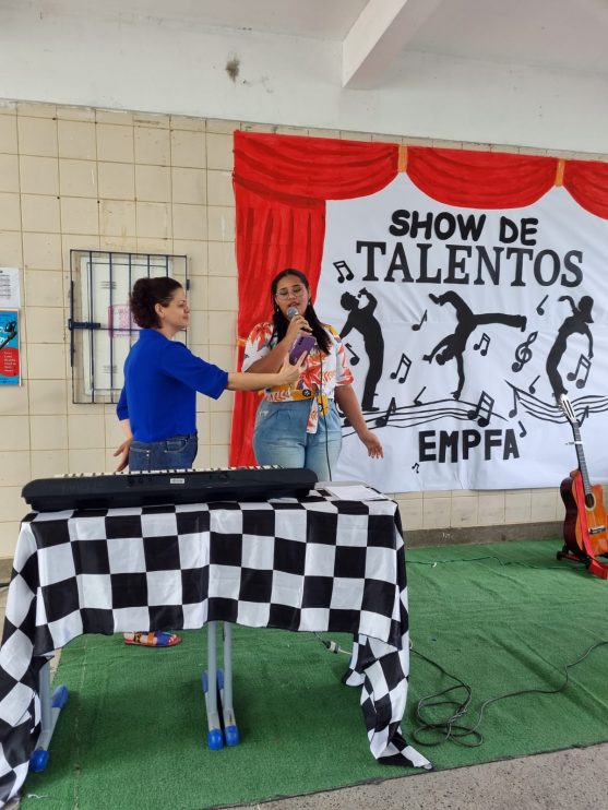 Eunápolis: escola da rede pública municipal promove show de talentos para estudantes 23